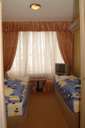 Hotel Seni Studium Budapest Zimmer foto